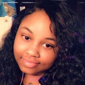 Meet your Posher, Molly